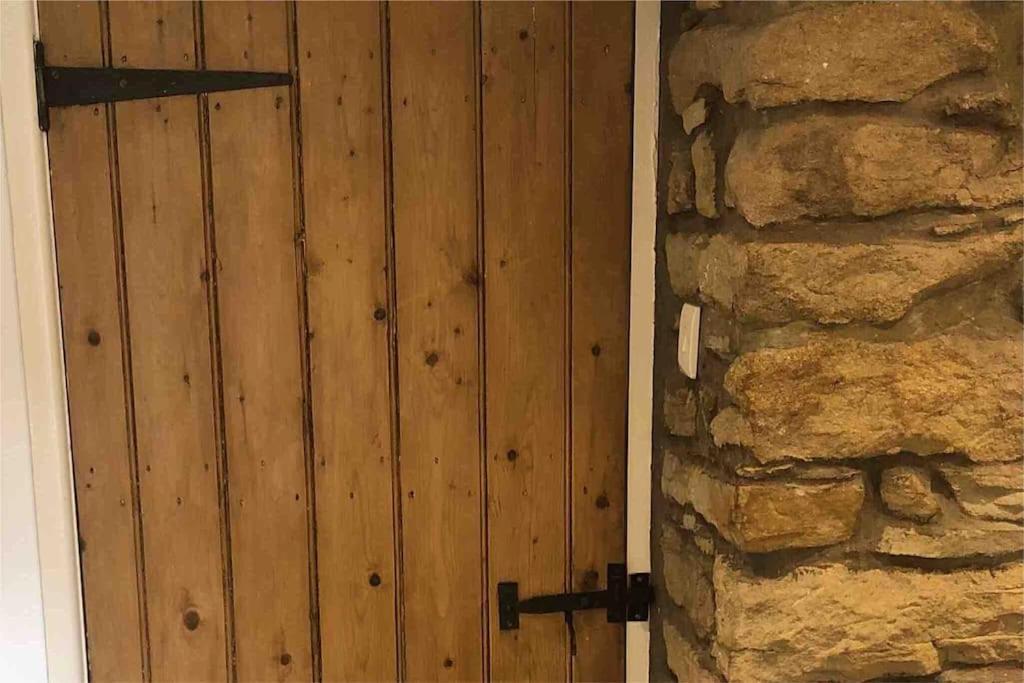 Westside Cottage, Newby, Clapham, Yorkshire Dales National Park, Famous Three Peaks, Near The Lake District, Pets Are Welcome Newby  Ngoại thất bức ảnh