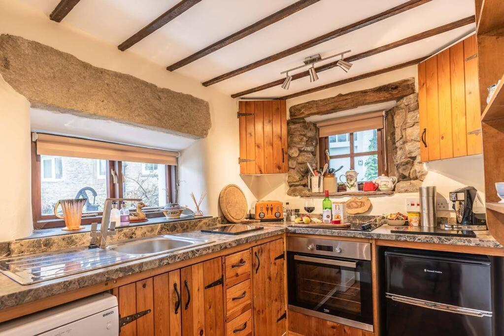 Westside Cottage, Newby, Clapham, Yorkshire Dales National Park, Famous Three Peaks, Near The Lake District, Pets Are Welcome Newby  Ngoại thất bức ảnh